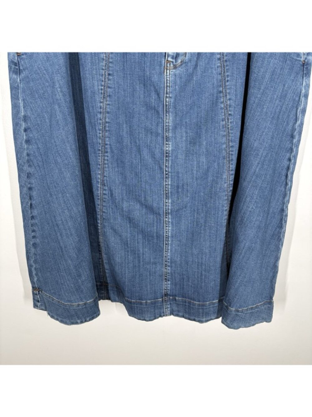 St. John's Bay Women Plus SZ 20W Blue Med Indigo Stone Midi Denim Skirt NWT - Picture 2 of 9